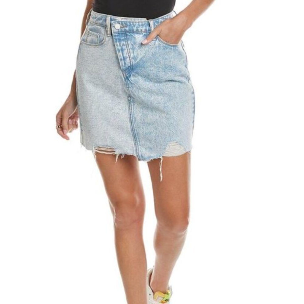 NWT BLANK NYC 2 toned denim mini skirt (original bagging)